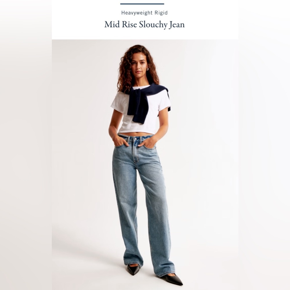 Abercrombie & Fitch Mid-Rise Slouchy Jean - women’s 29 long